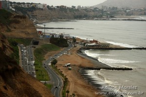 Falésias entre oceano e a capital